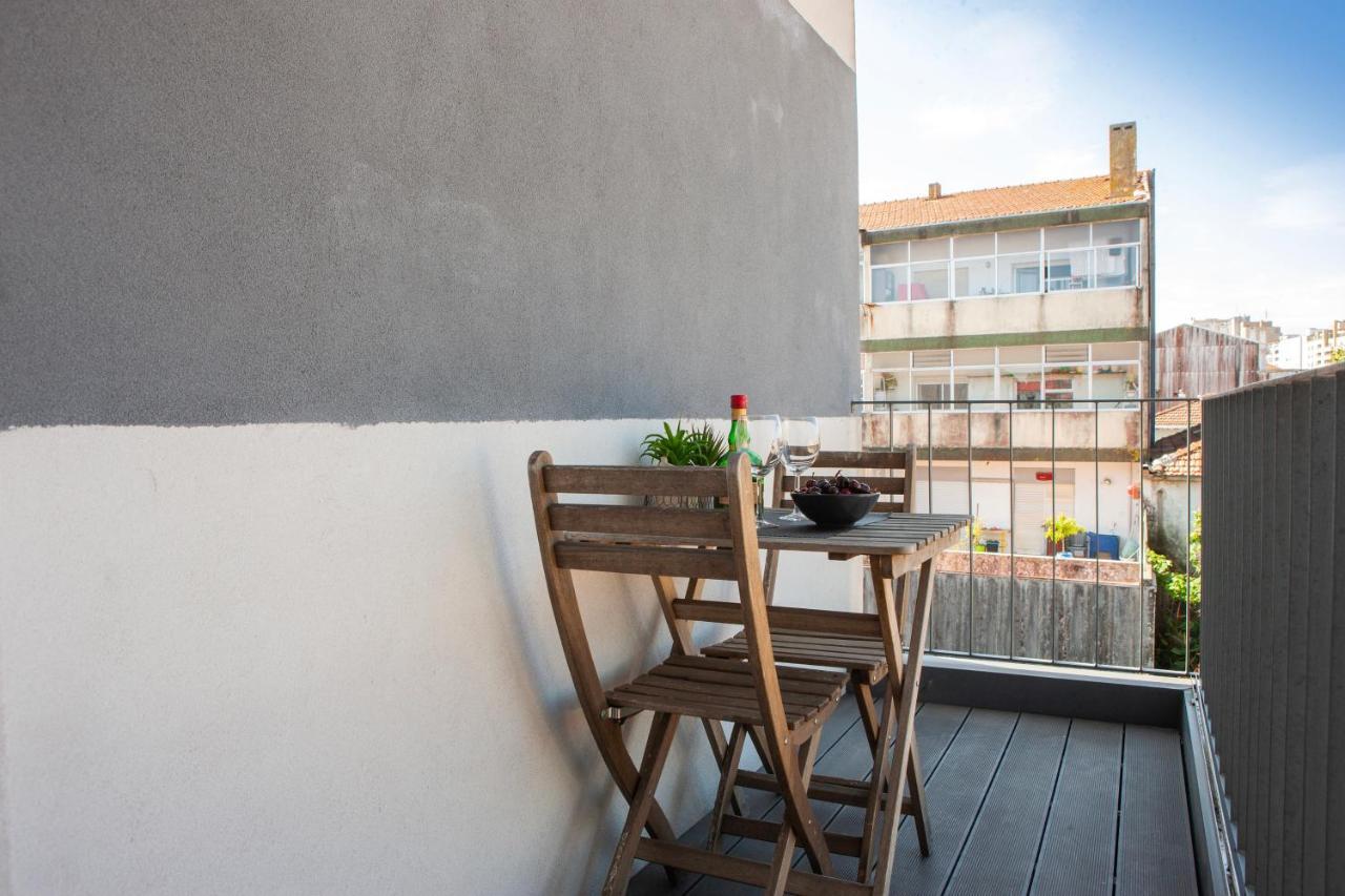 Host Wise - Amadeo Apartments Вила-Нова-ди-Гая Экстерьер фото