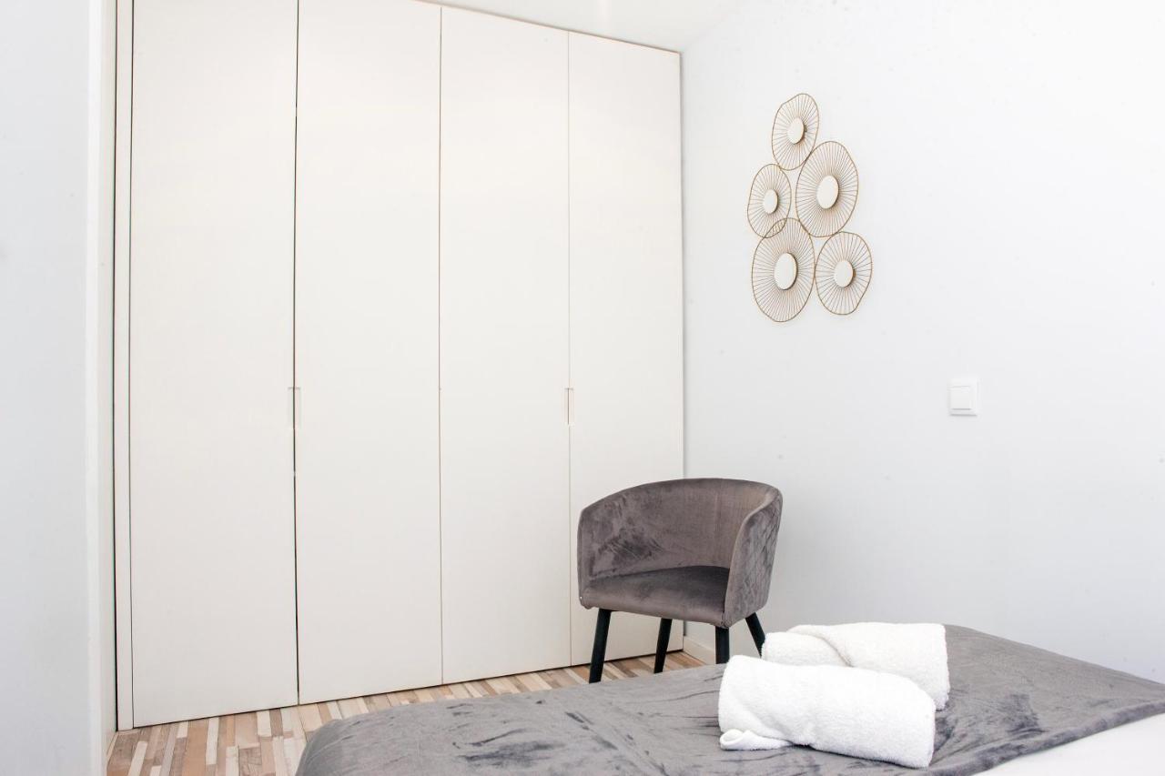 Host Wise - Amadeo Apartments Вила-Нова-ди-Гая Экстерьер фото