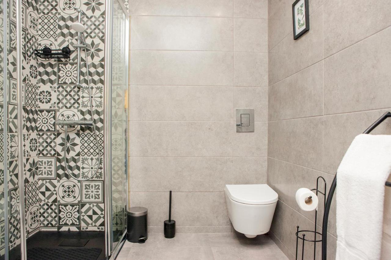 Host Wise - Amadeo Apartments Вила-Нова-ди-Гая Экстерьер фото